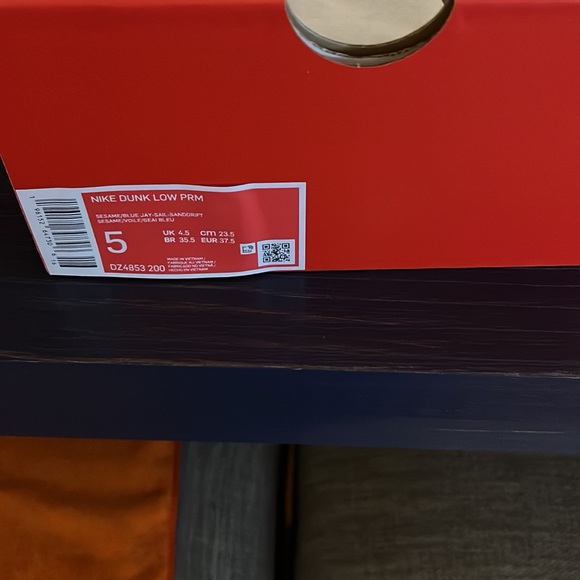 Nike Dunk Low Sesame Bagels - Picture 3 of 3